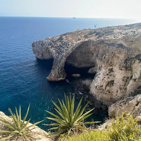 Sunshine - Modern Three Bedroom Ground Floor With Yard Apartament Mellieħa
