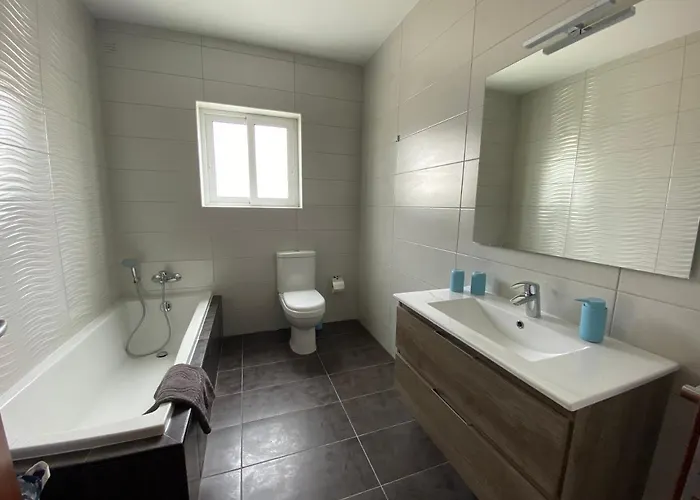 Sunshine - Modern Three Bedroom Ground Floor With Yard * Mellieħa