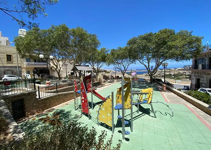 Sunshine - Modern Three Bedroom Ground Floor With Yard Mellieħa